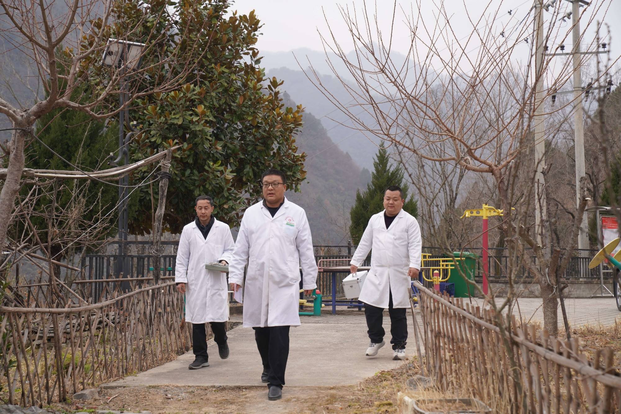 青春铸医魂 山乡守安康——甘肃成县宋坪乡卫生院院长李明明的坚